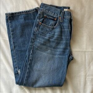 Levi's Women’s Low Pro Straight Jeans Size 27